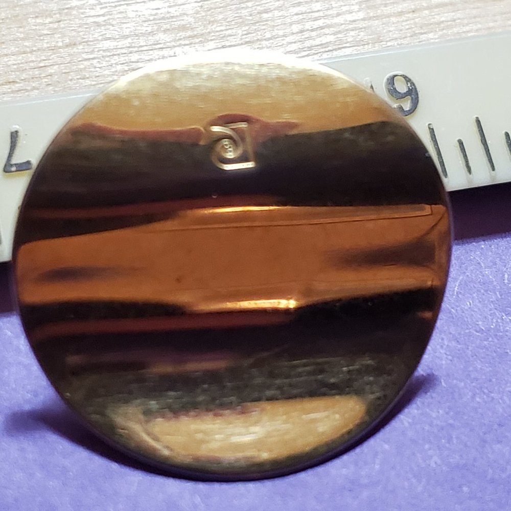 Vintage Monet 1980's goldtone wavy disk earrings